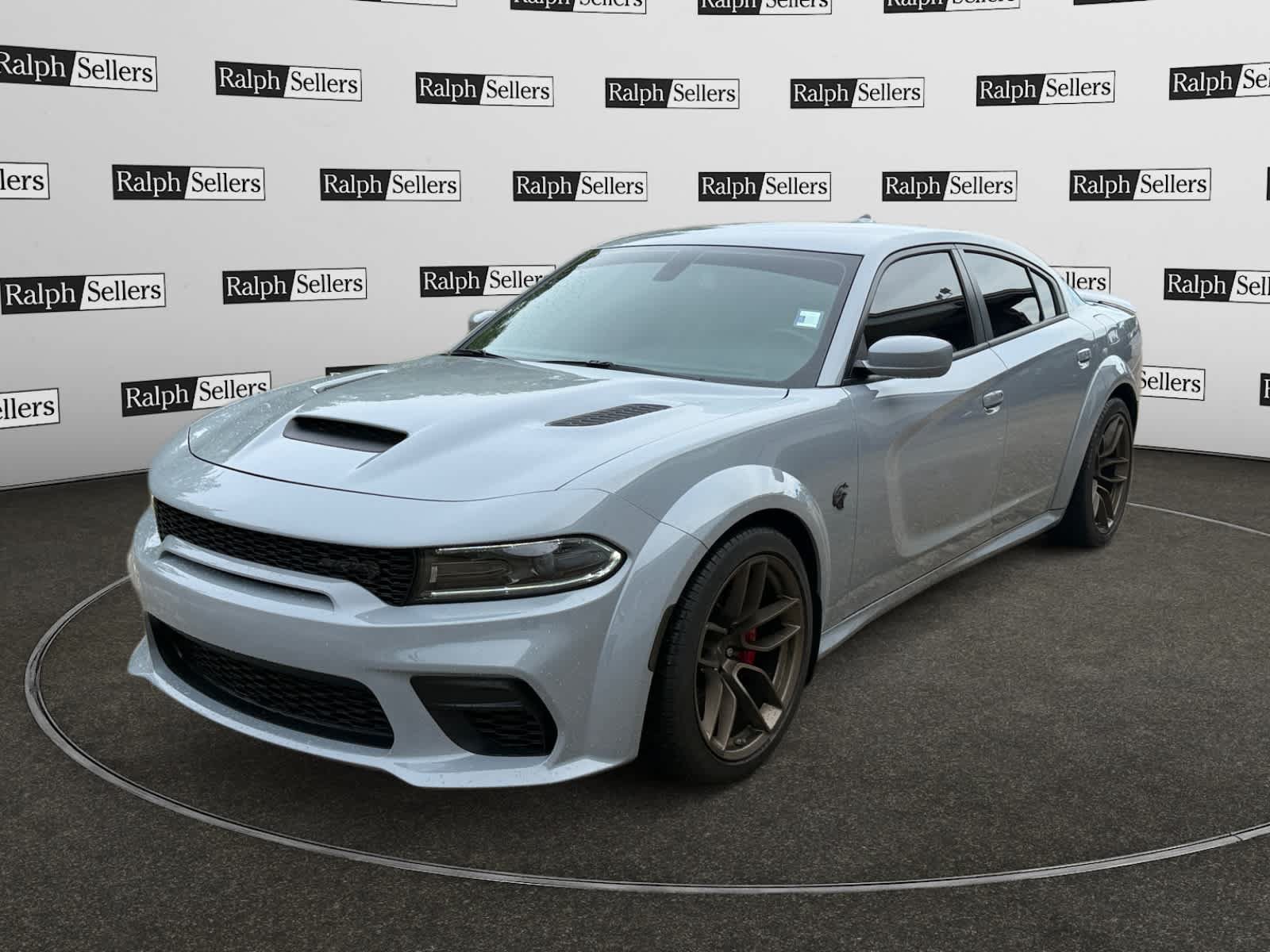 Used 2022 Dodge Charger SRT Hellcat w/ Harman/Kardon Audio Group RWD image 2