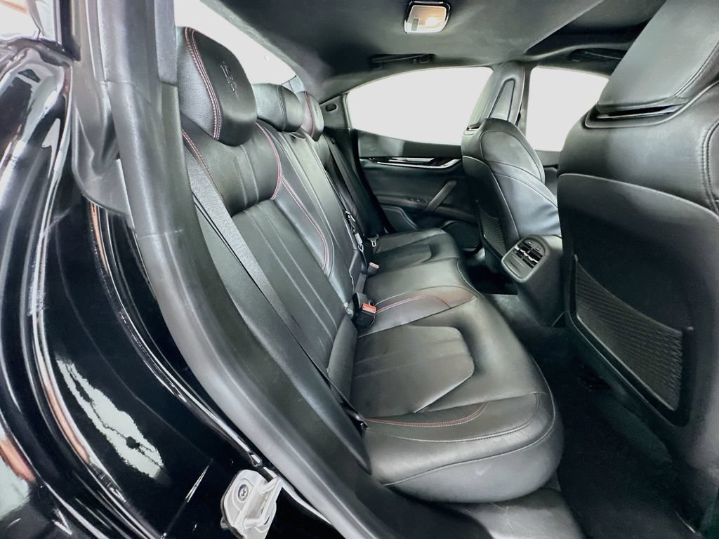 Used 2019 Maserati Ghibli GranSport RWD image 29