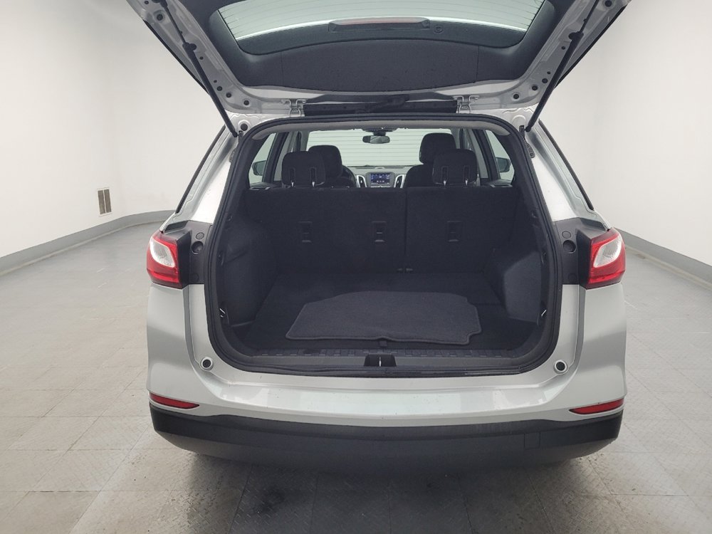 Used 2020 Chevrolet Equinox LS image 29
