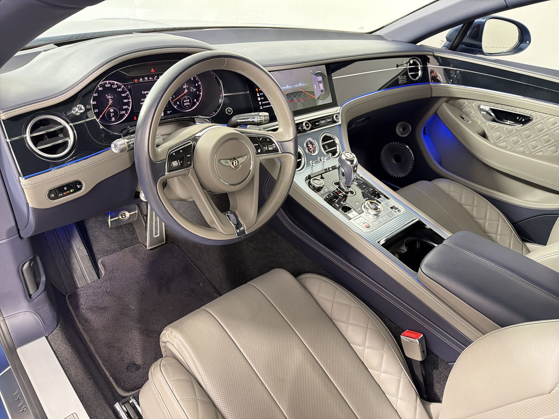 Used 2020 Bentley Continental GT V8 First Edition image 4