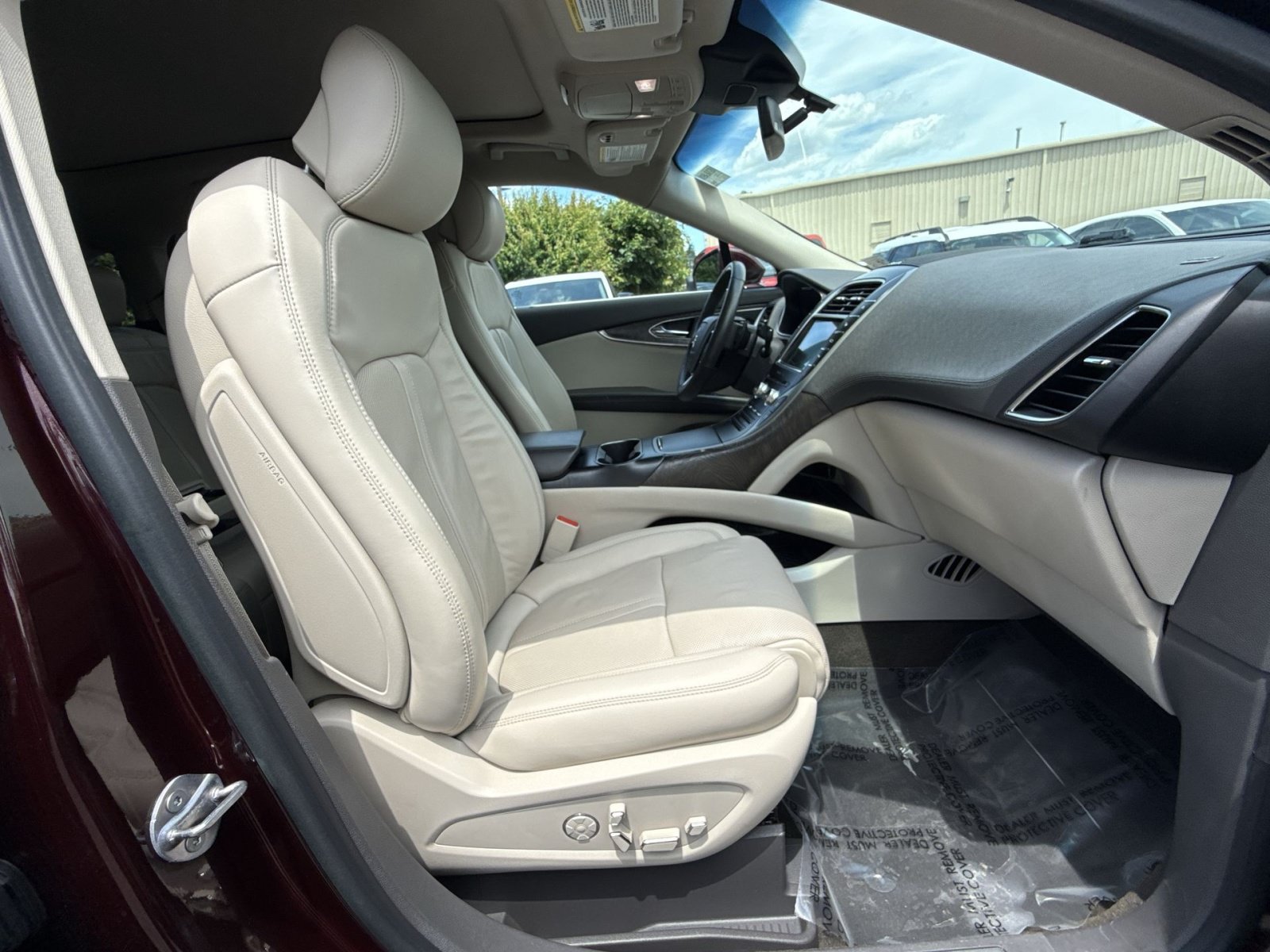 Used 2019 Lincoln Nautilus Reserve AWD/4WD image 29