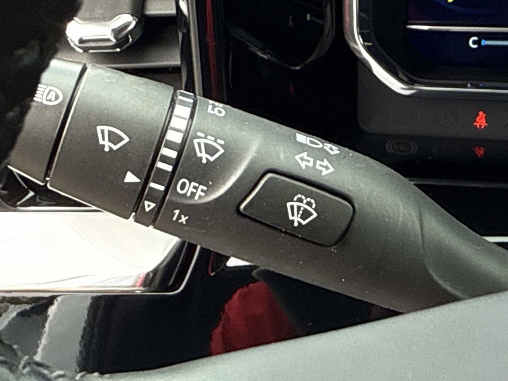 Used 2024 Chevrolet Silverado 2500 LT image 41