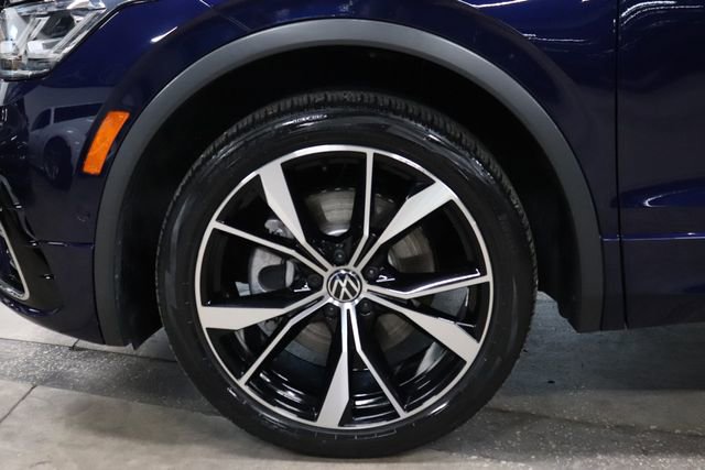 Used 2022 Volkswagen Tiguan SEL R-Line AWD/4WD image 37
