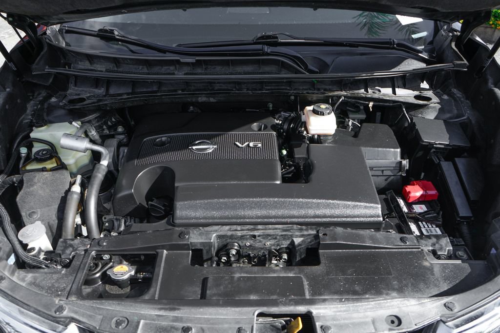 Used 2017 Nissan Murano SV FWD image 11