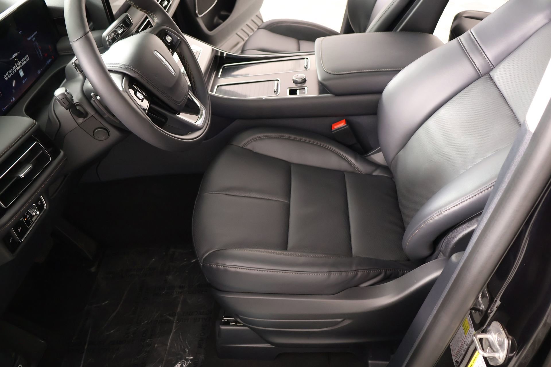 New 2026 Lincoln Aviator AWD image 11