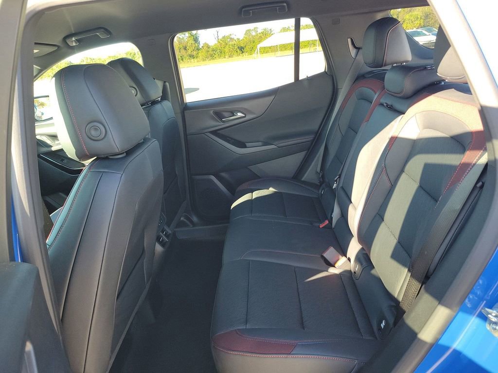 Used 2025 Chevrolet Equinox RS w/ Safety and Technology Package image 17