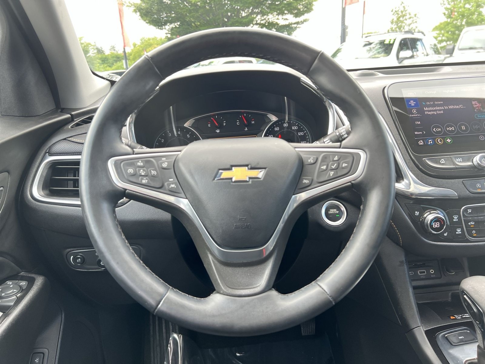 Used 2023 Chevrolet Equinox Premier AWD/4WD image 16