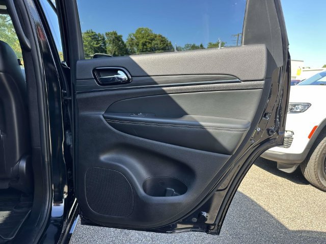 Certified 2021 Jeep Grand Cherokee Limited w/ Quick Order Package 28K 80th AWD/4WD image 23