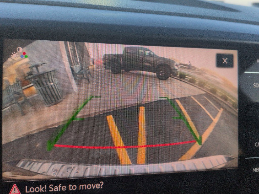 Used 2024 Volkswagen Taos SE image 10