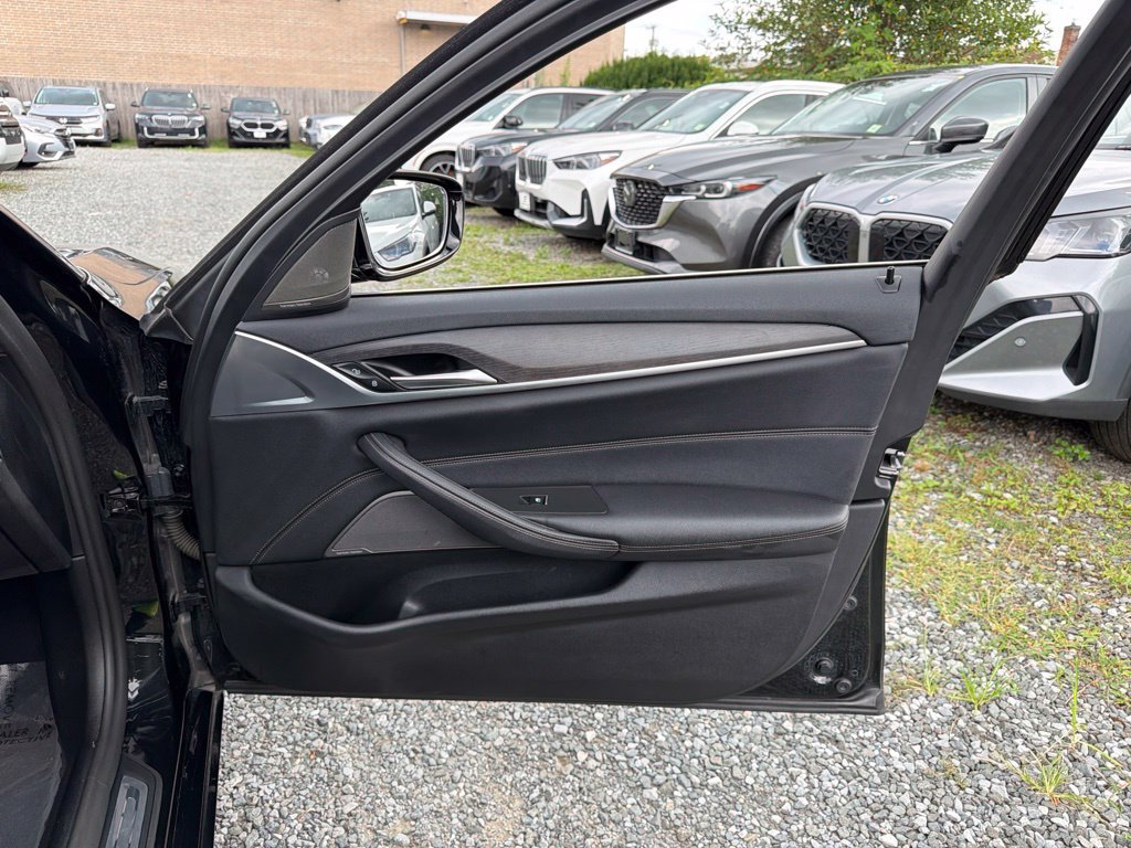 Used 2023 BMW 530i xDrive w/ Premium Package AWD/4WD image 13