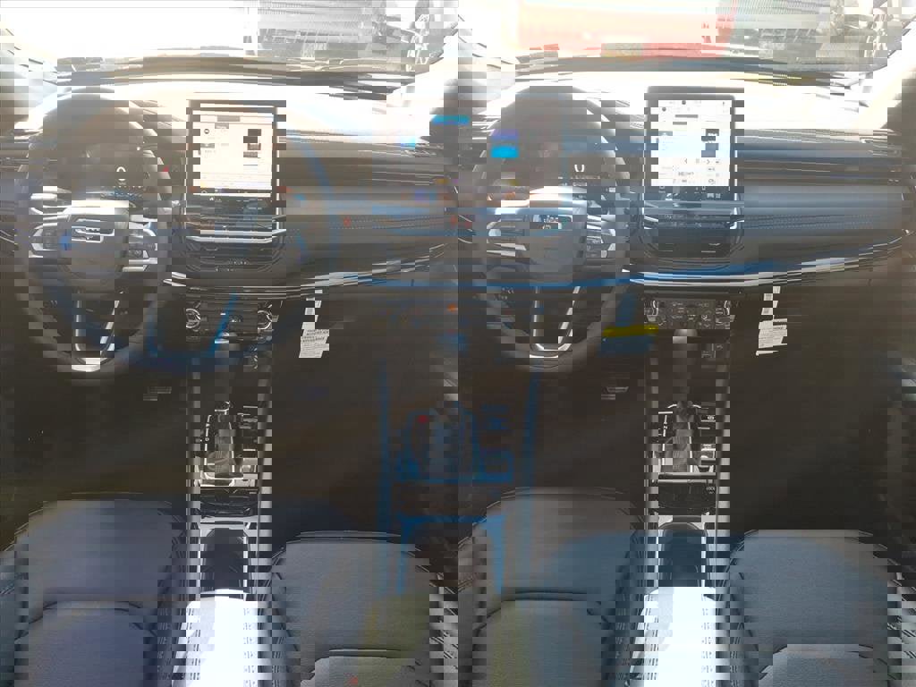 New 2026 Jeep Compass Limited w/ Sun, Sound & Navigation Group image 5