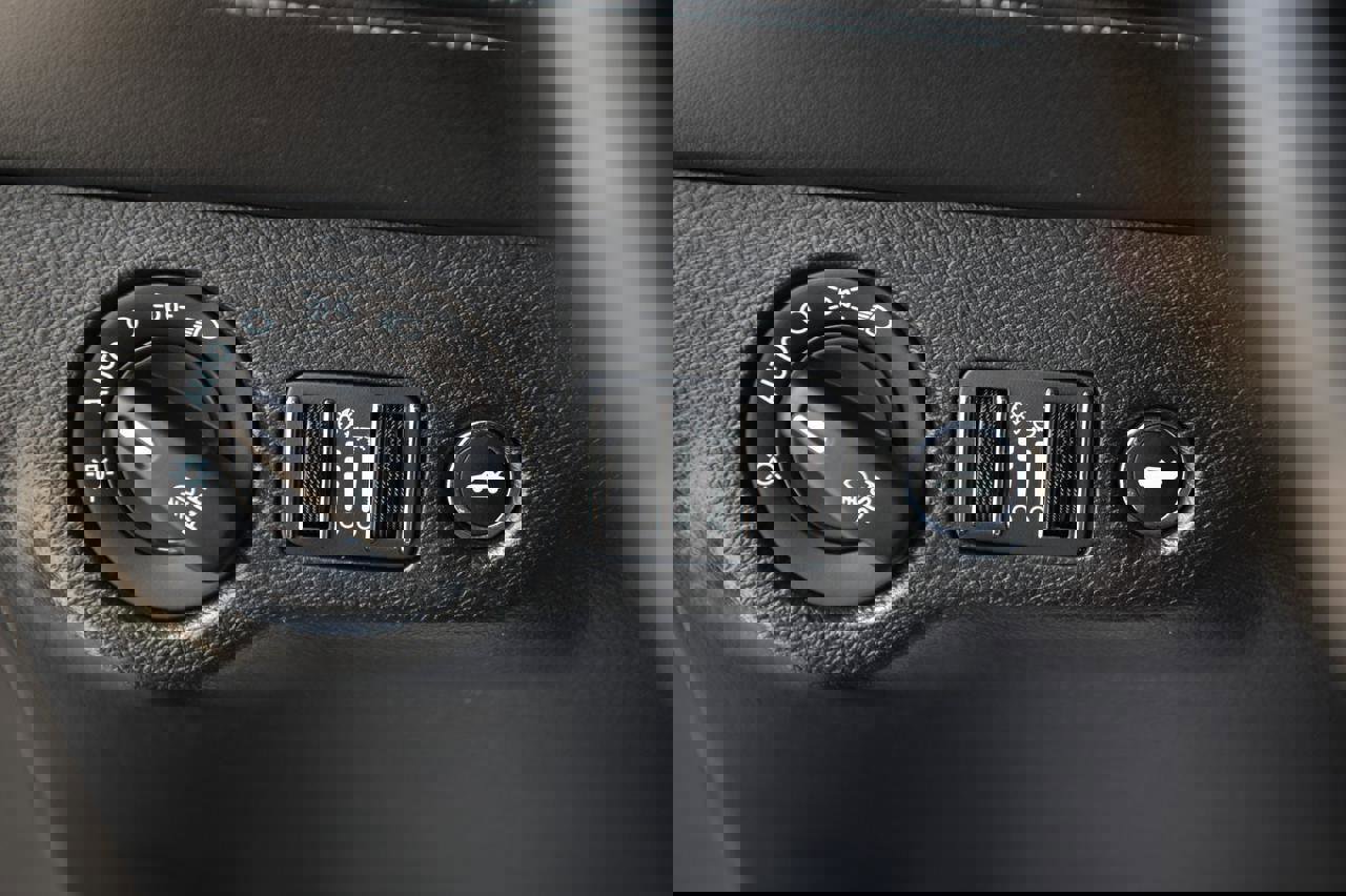 Used 2021 Dodge Challenger GT w/ Plus Package image 28