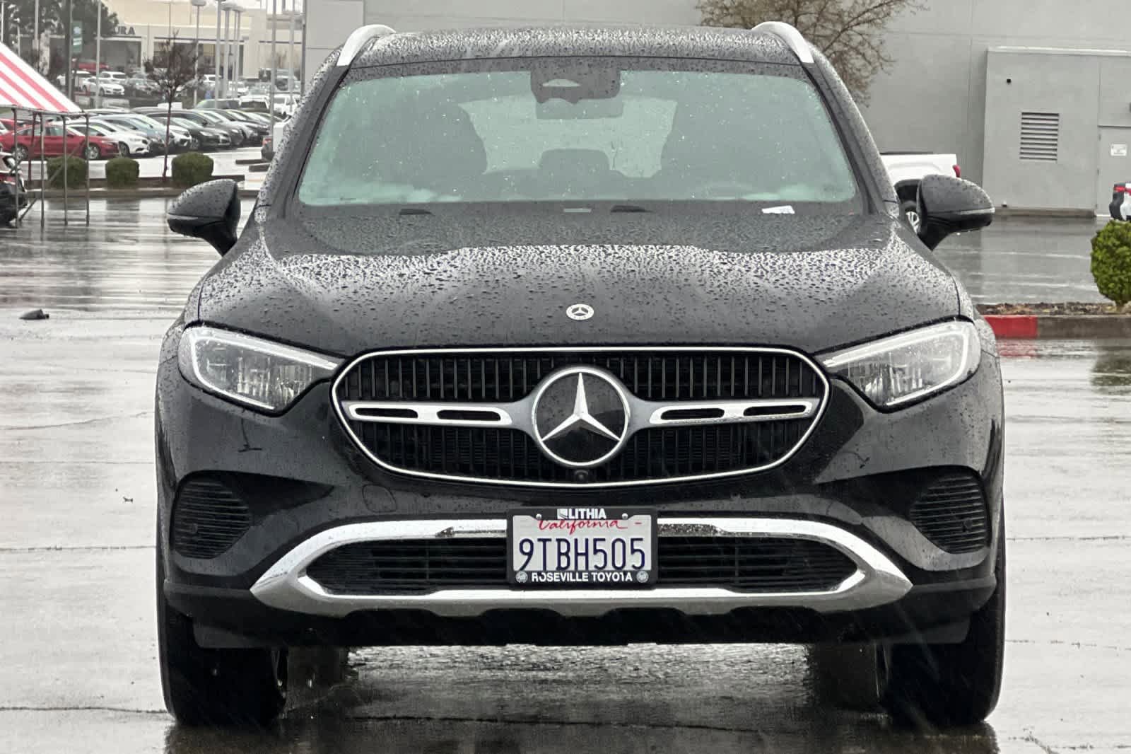 Used 2025 Mercedes-Benz GLC 300 4MATIC image 10