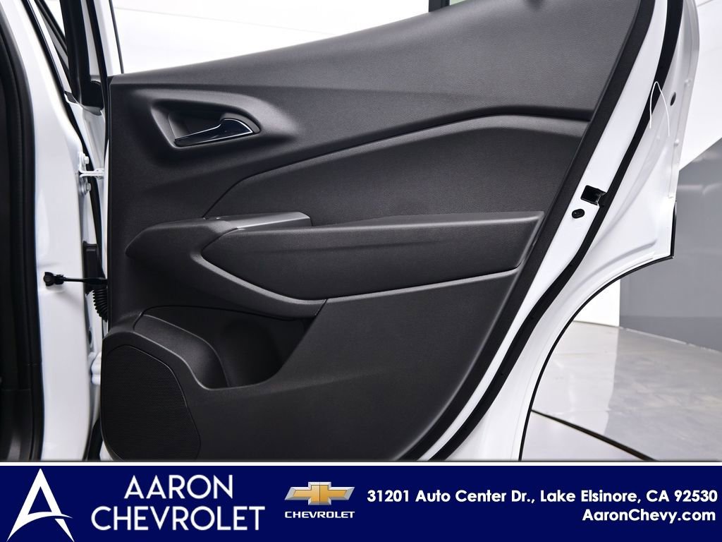 New 2026 Chevrolet Trax RS w/ Sunroof Package FWD image 30