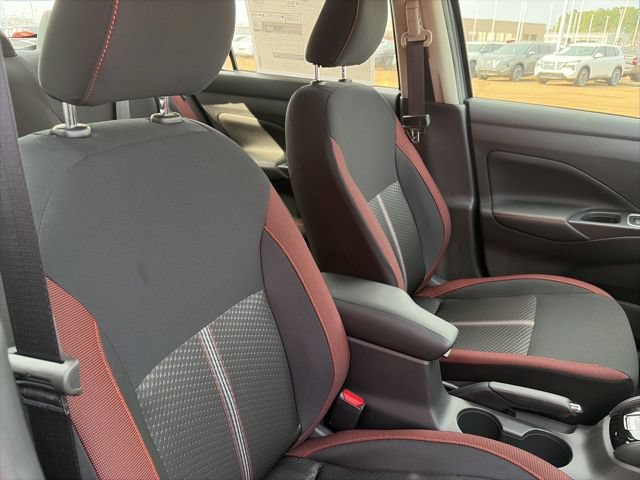 New 2025 Nissan Versa SR w/ Trunk Package FWD image 20
