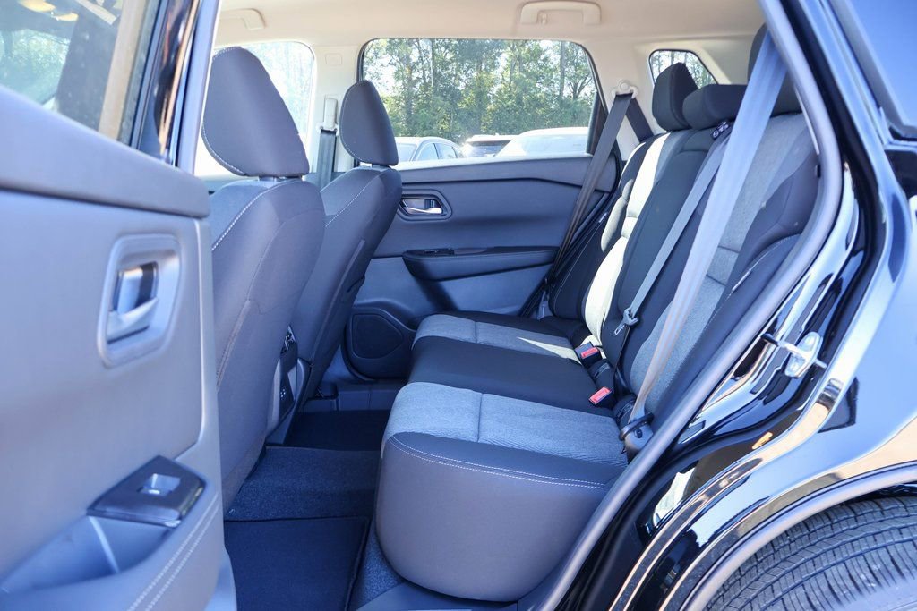 New 2026 Nissan Rogue SV image 8