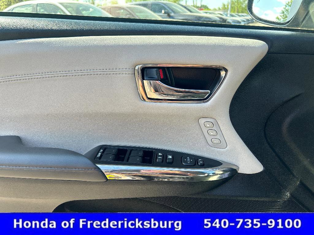 Used 2018 Toyota Avalon XLE Premium w/ All Weather Liner Package image 24