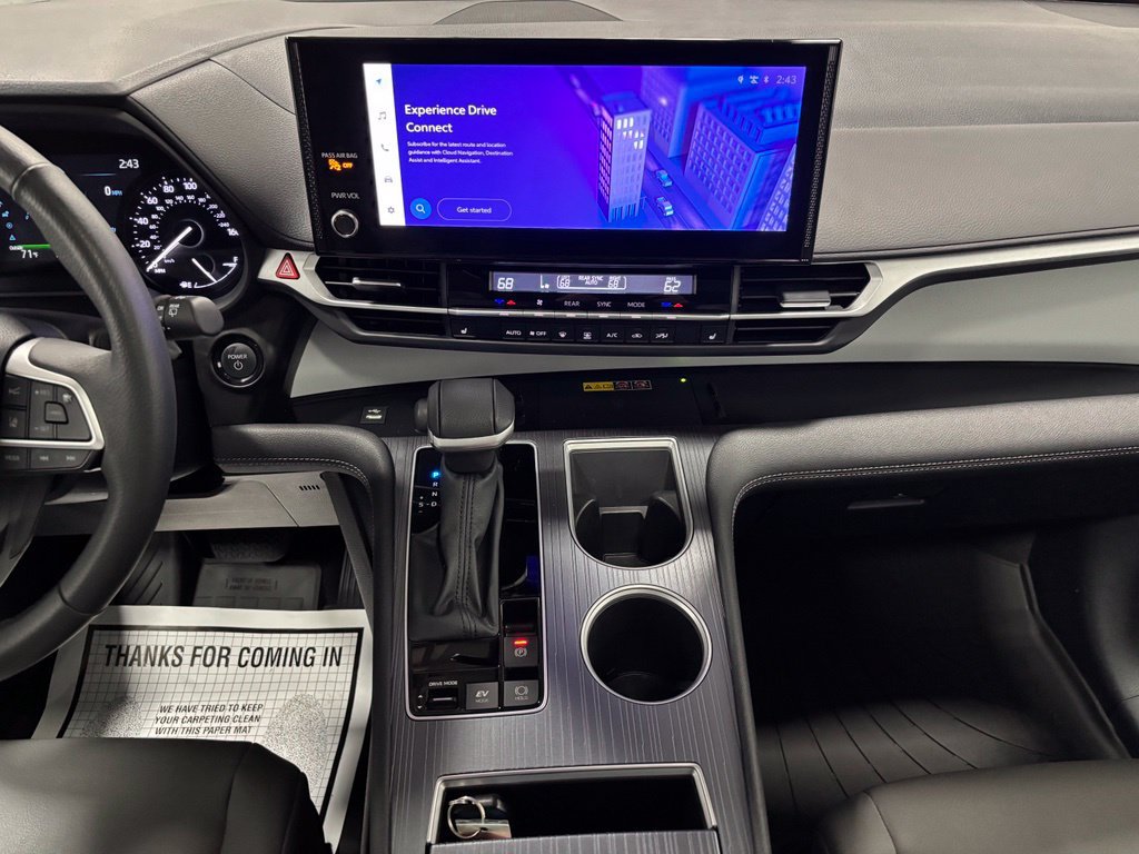 Used 2025 Toyota Sienna XLE AWD/4WD image 25