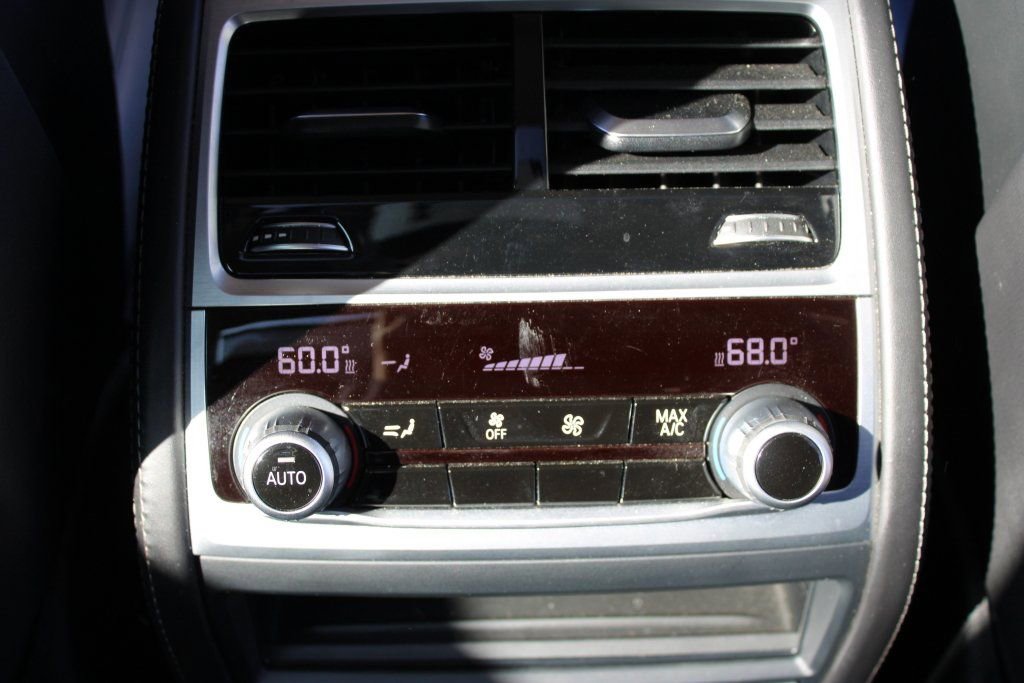 Used 2018 BMW 750i image 33