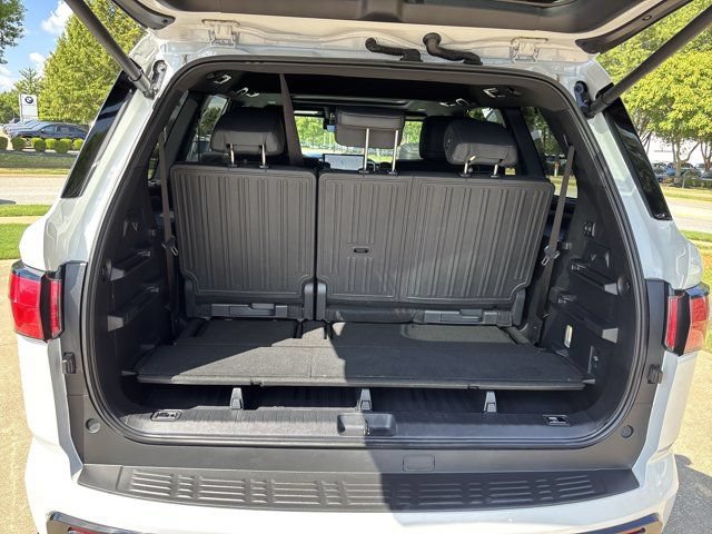 Used 2026 Toyota Sequoia Platinum AWD/4WD image 6