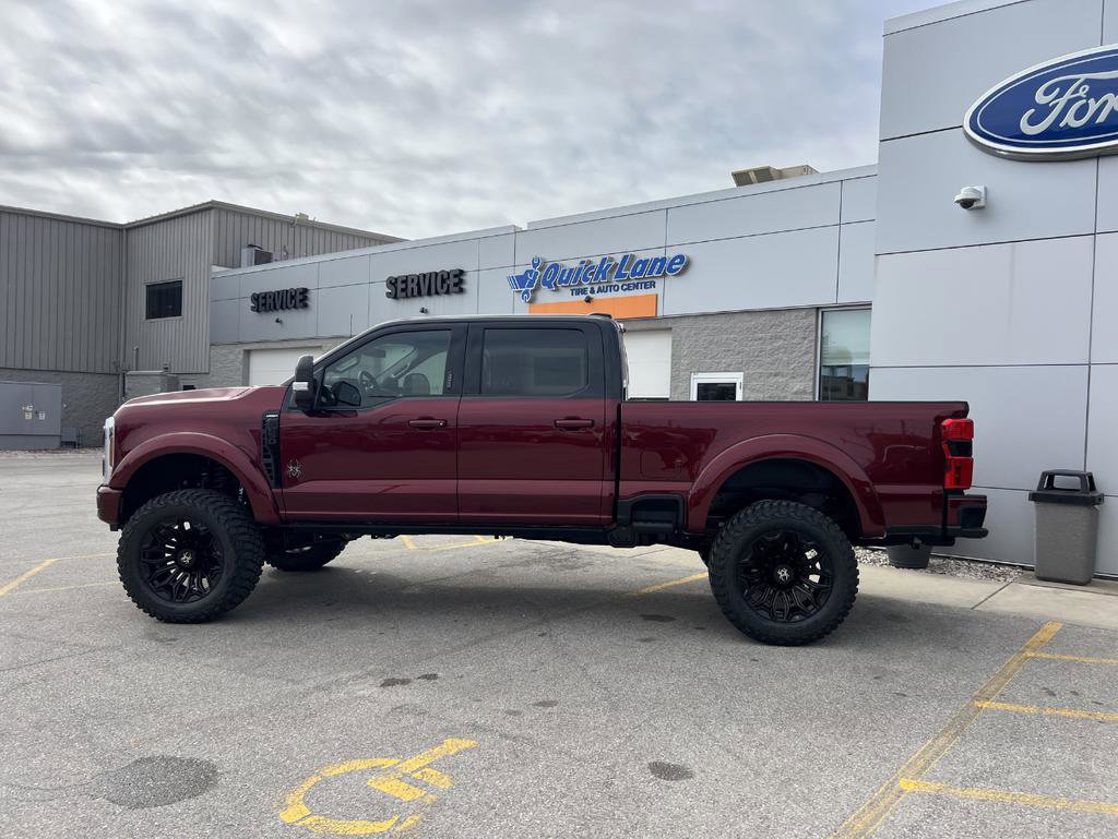 New 2026 Ford F250 Lariat w/ Black Appearance Package image 9