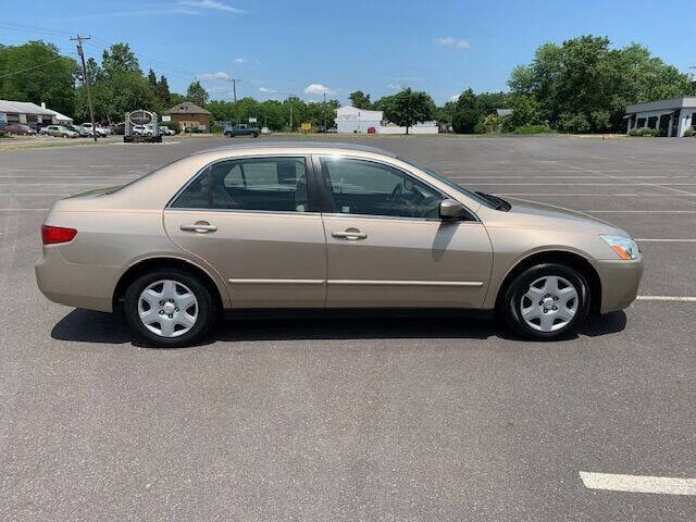 Used 2005 Honda Accord LX image 12