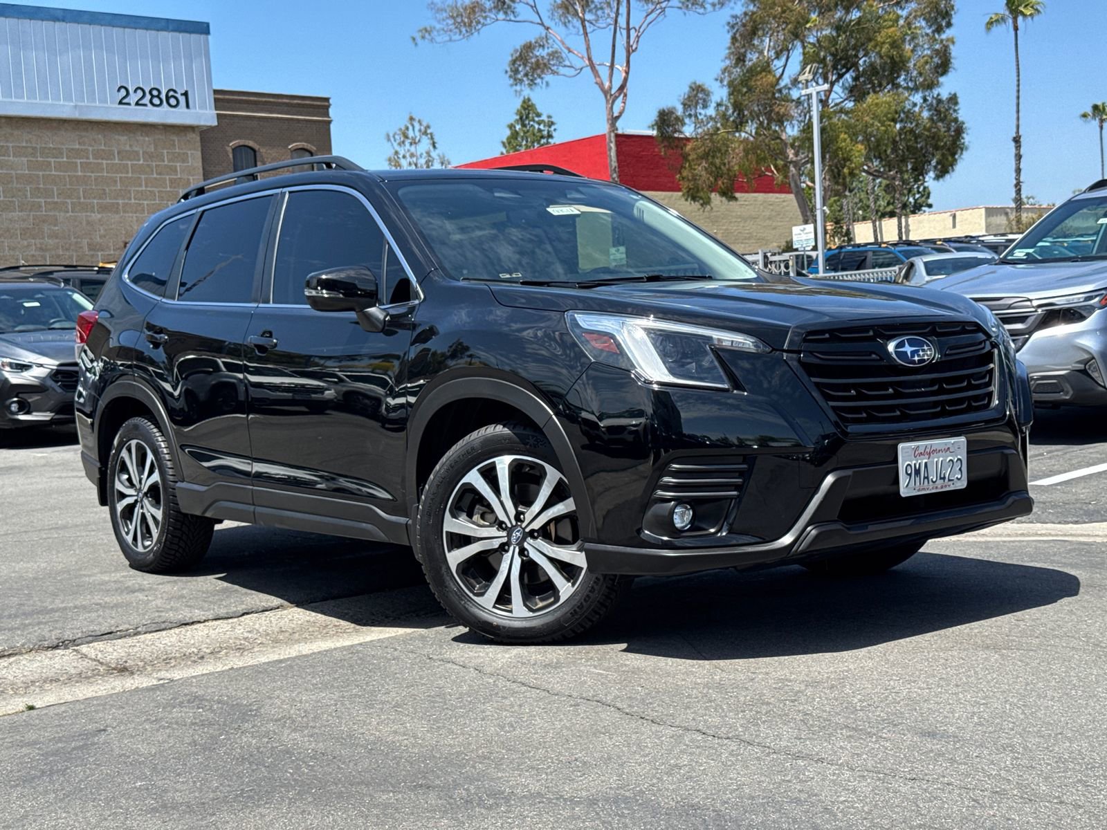 Certified 2024 Subaru Forester Limited w/ Pop Package 2 AWD/4WD image 2