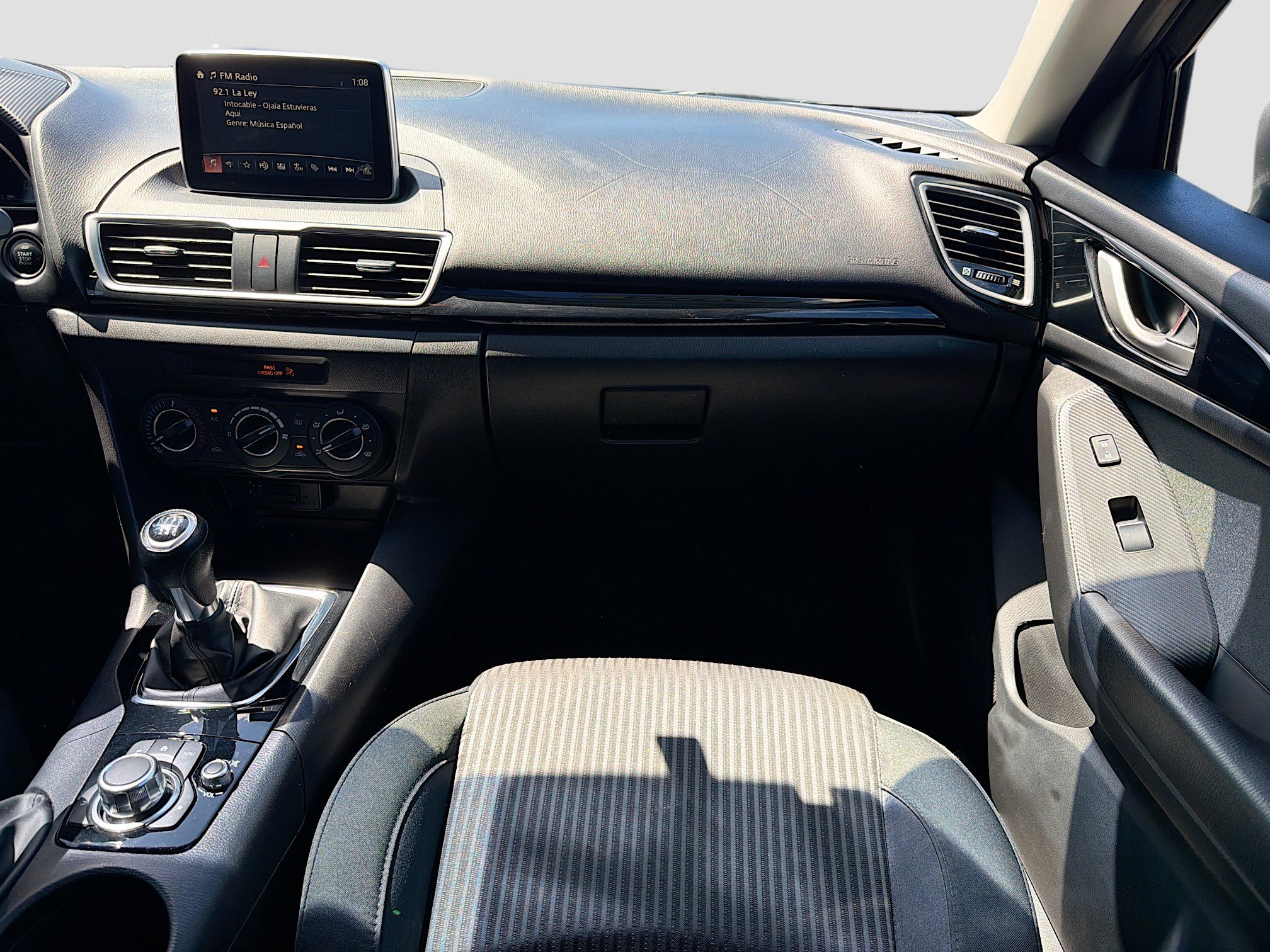 Used 2016 MAZDA MAZDA3 i Sport w/ Preferred Equipment Package image 17