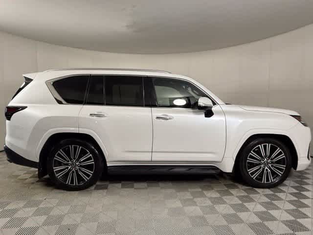 Used 2023 Lexus LX 600 4WD w/ Accessory Package (Z1) image 9