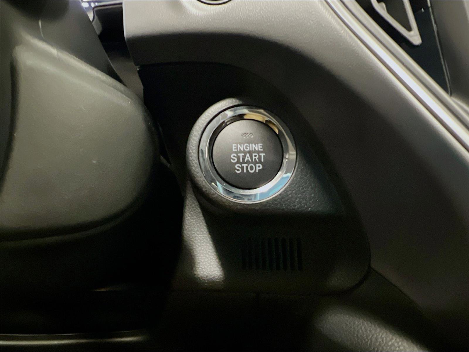 Certified 2025 Subaru Crosstrek 2.0i Premium image 16