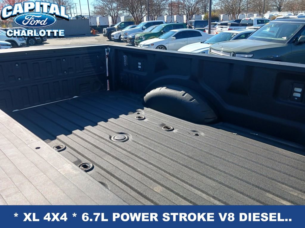Used 2025 Ford F450 XL w/ XL Chrome Package image 13