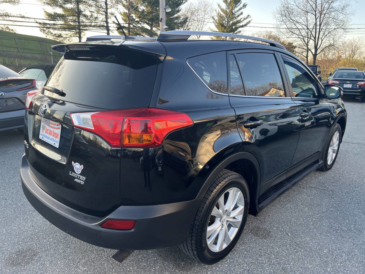 Used 2015 Toyota RAV4 Limited image 6