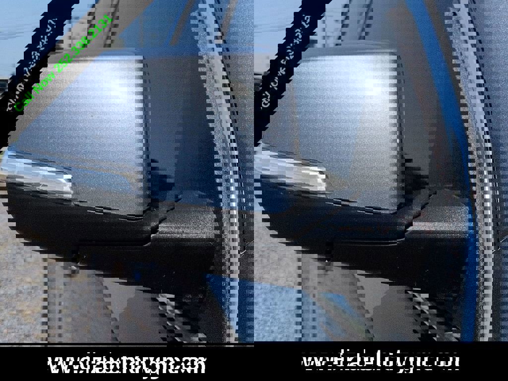 Used 2021 GMC Acadia SLE w/ Driver Convenience Package image 11