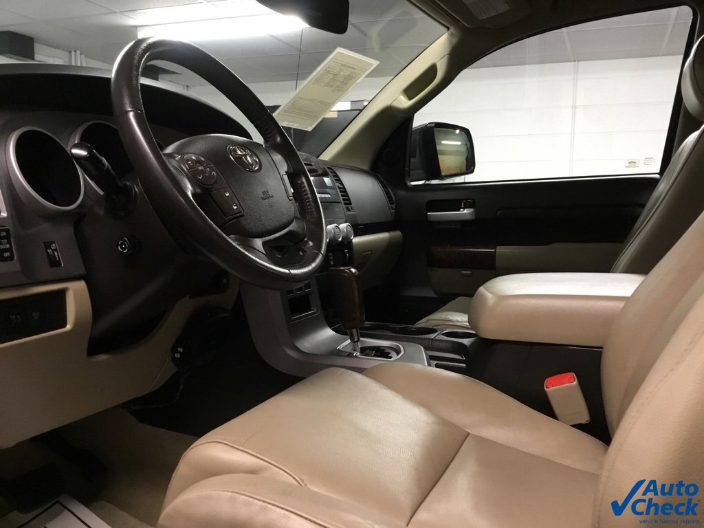 Used 2010 Toyota Tundra Limited image 29