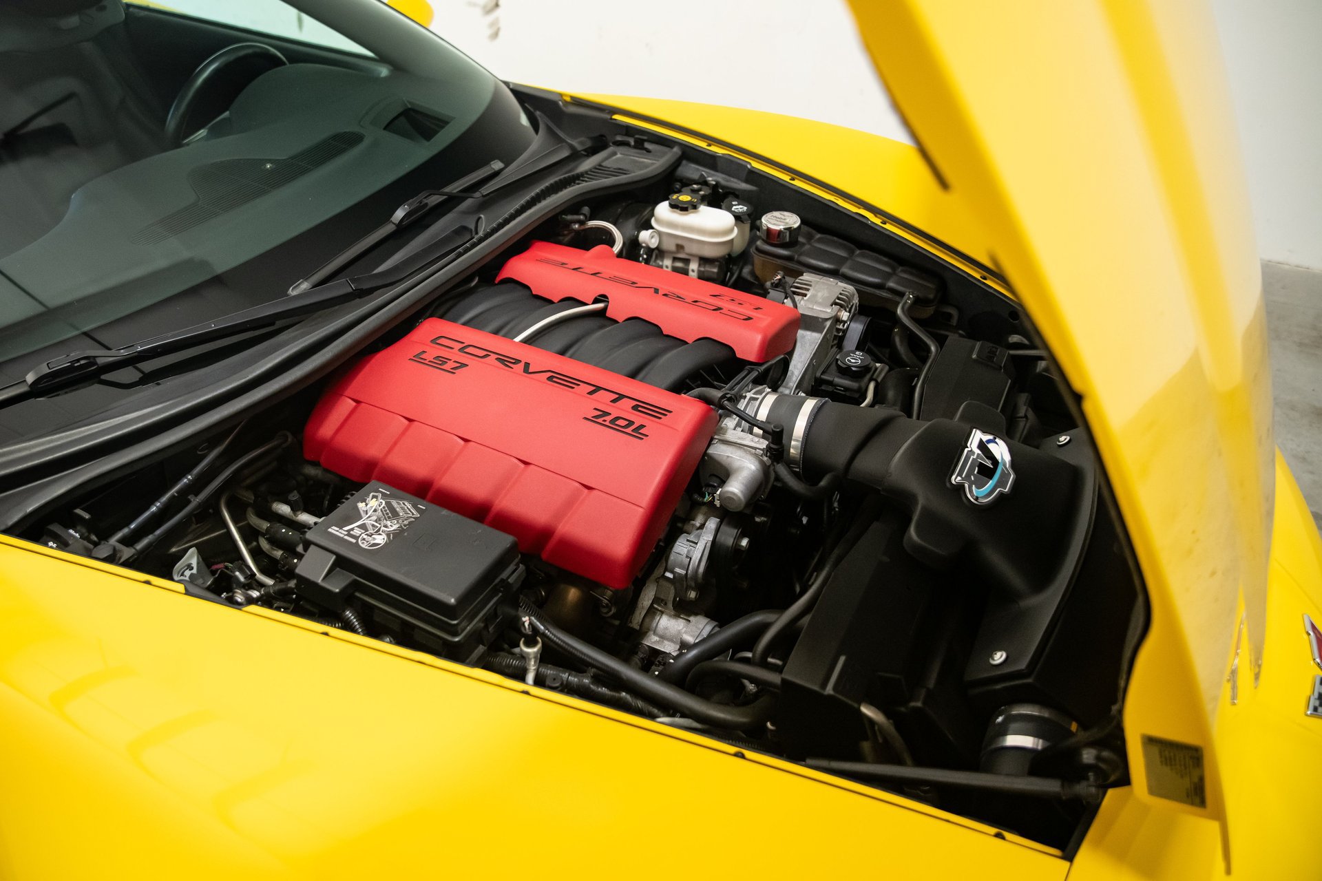 Used 2011 Chevrolet Corvette Z06 w/ Z07 Performance Package RWD image 39
