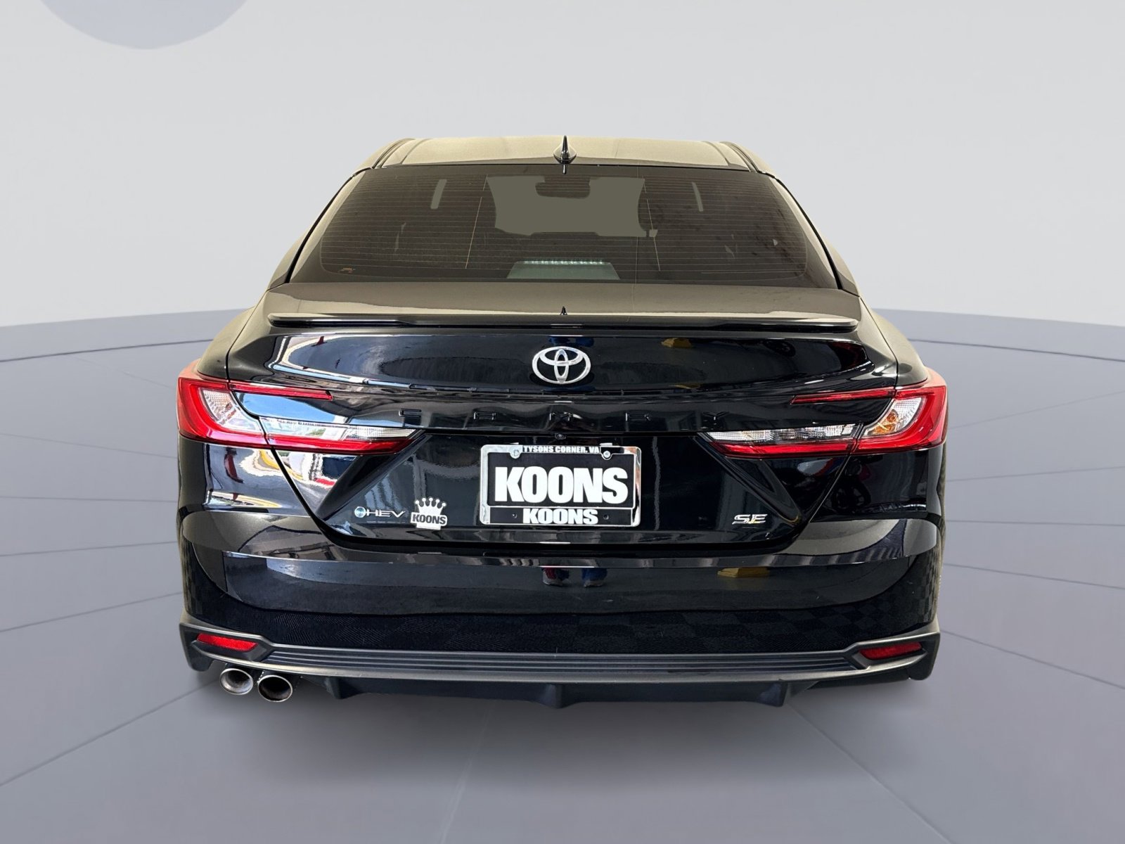 Used 2025 Toyota Camry SE w/ Multimedia Upgrade Package image 5