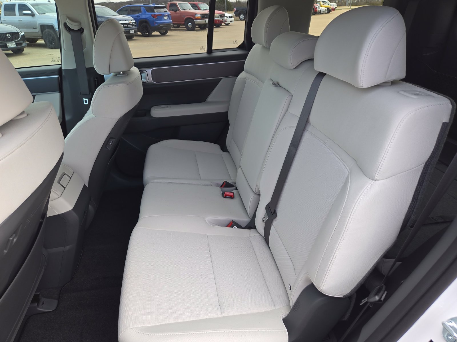 New 2026 Hyundai Santa Fe SE FWD image 17