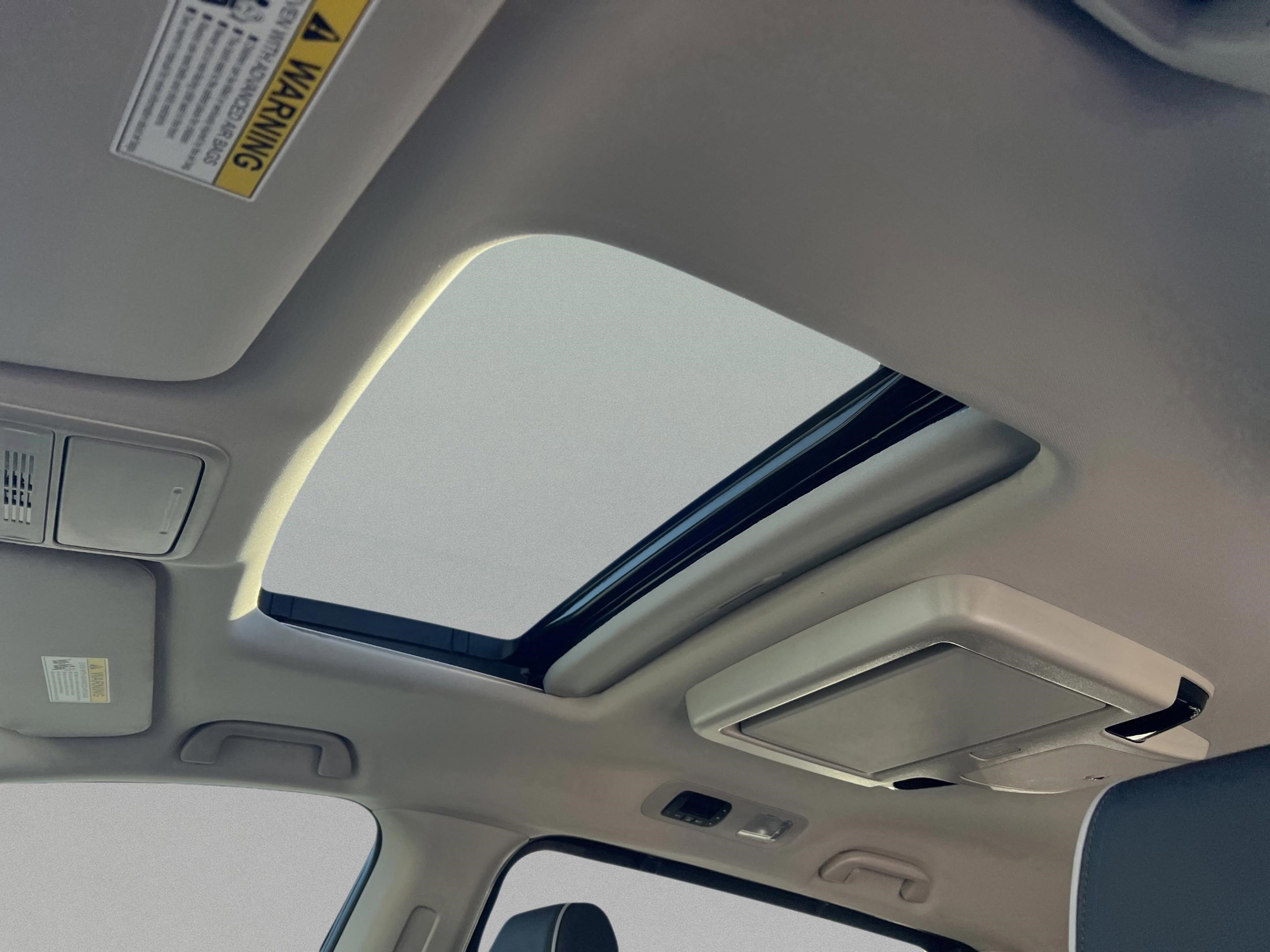 New 2026 Honda Odyssey Touring image 19