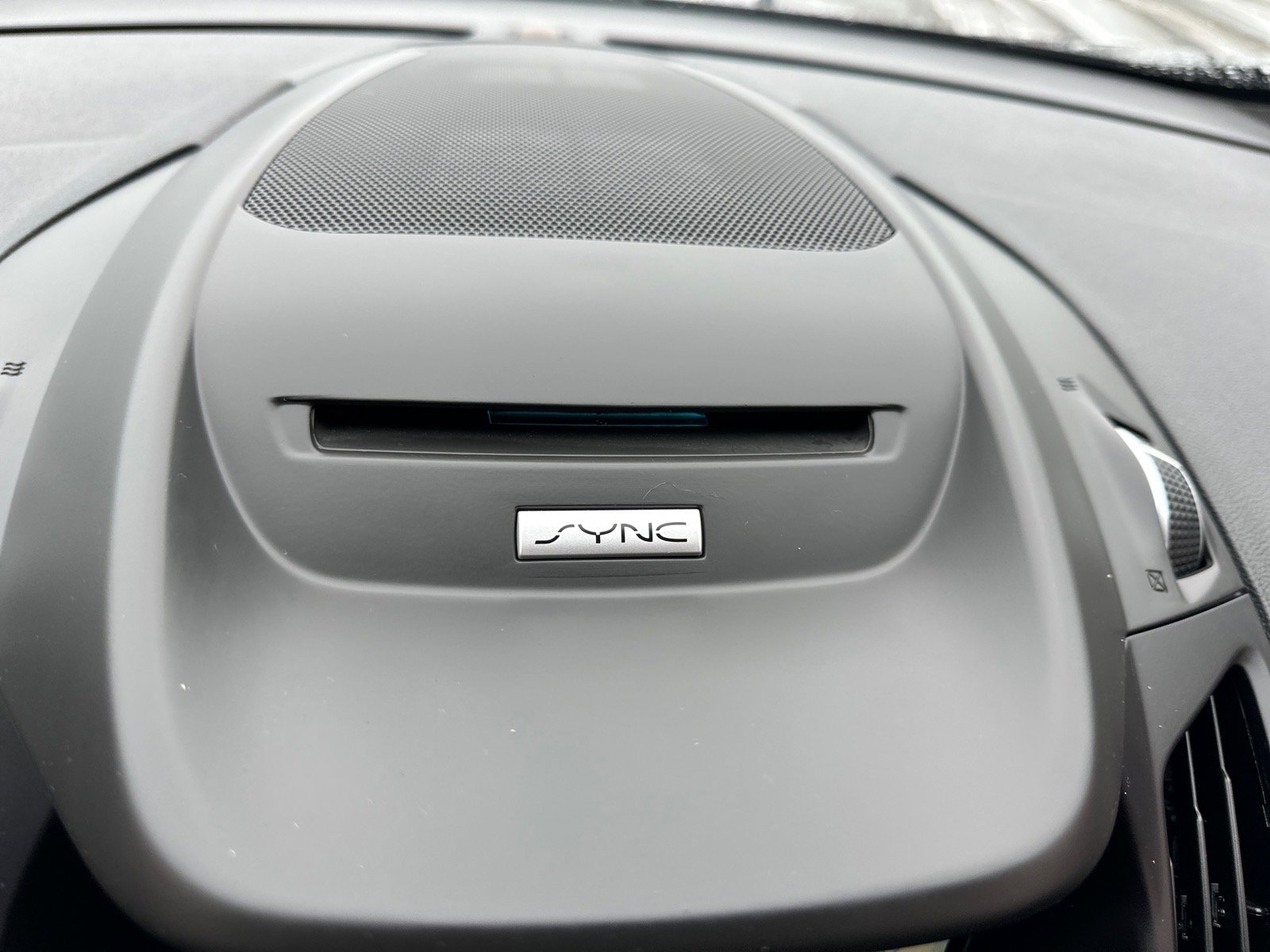 Used 2017 Ford C-MAX Energi SE w/ Equipment Group 402A image 37