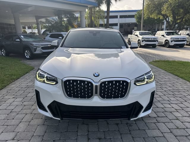 Used 2022 BMW X4 xDrive30i w/ M Sport Package AWD/4WD image 18