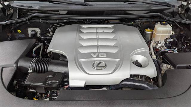 Used 2018 Lexus LX 570 4WD image 30