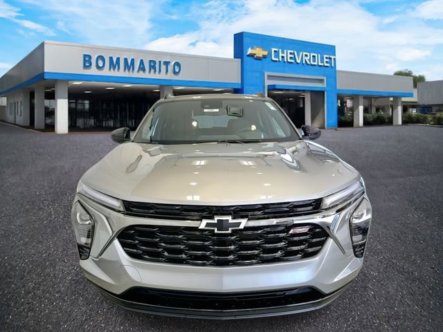 New 2026 Chevrolet Trax RS w/ Driver Confidence Package image 2