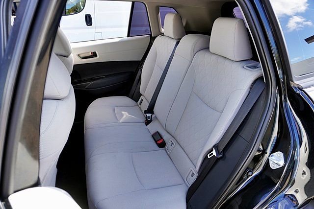 Used 2022 Toyota Corolla Cross L image 17