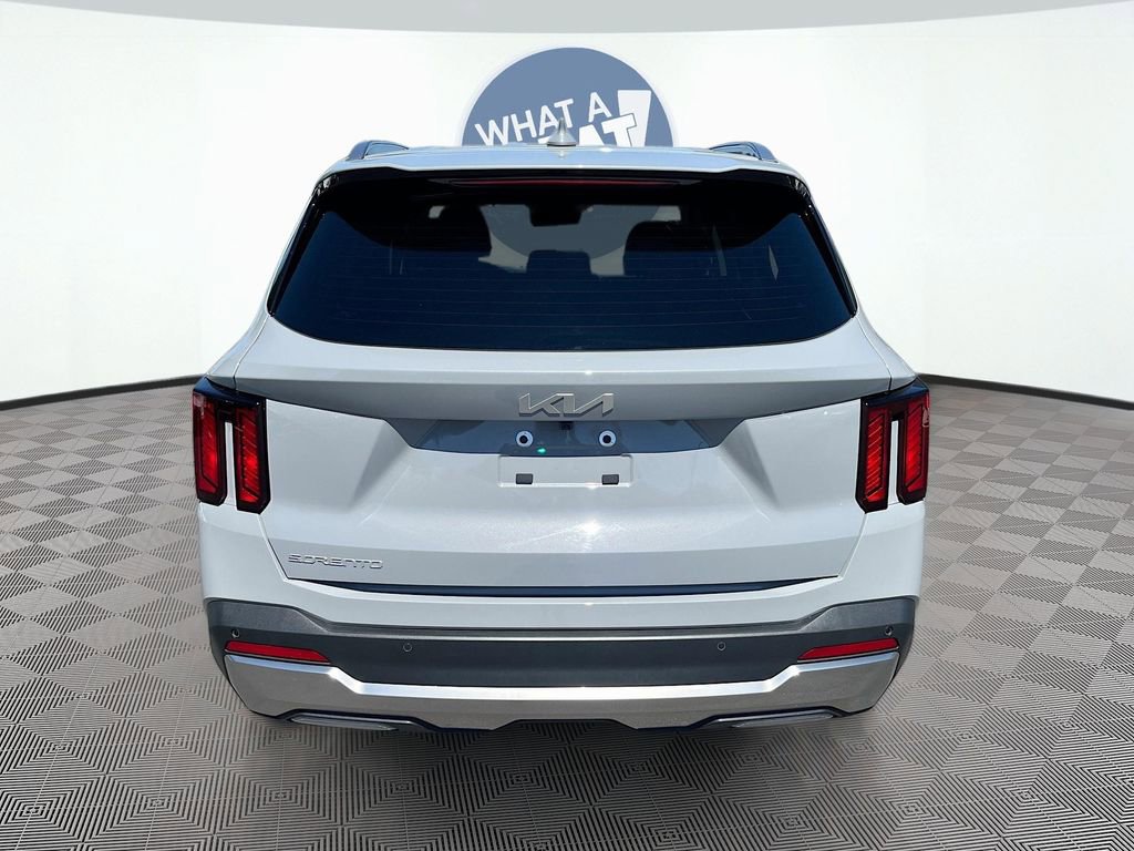 Certified 2025 Kia Sorento S image 7