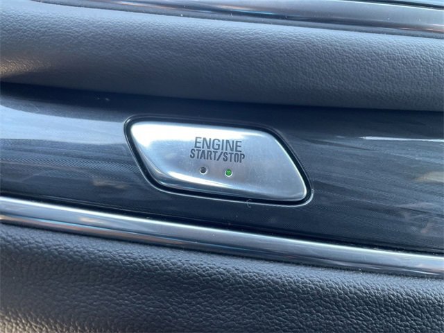 Used 2022 Buick Enclave Premium image 16