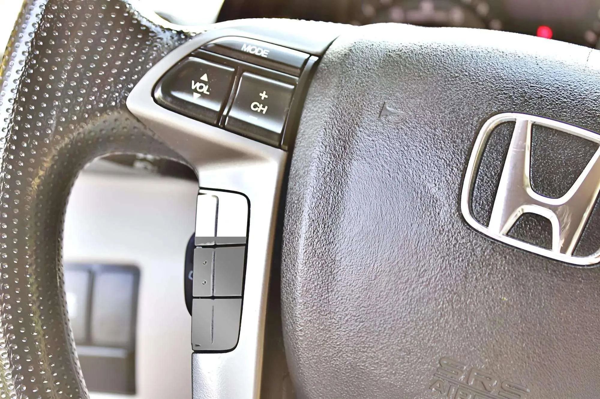 Used 2016 Honda Odyssey LX image 14