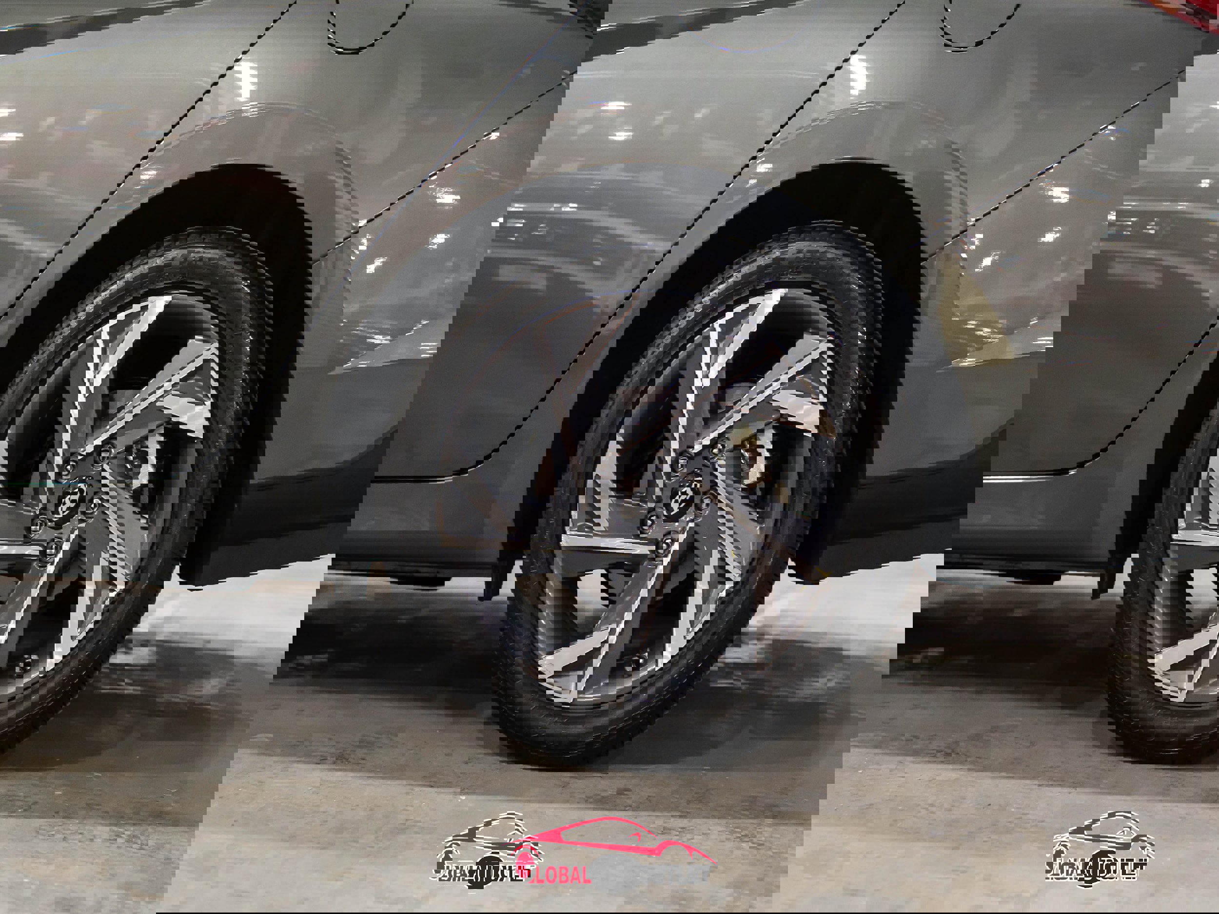 Used 2025 Hyundai Elantra SEL image 12