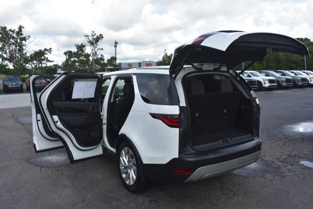 Used 2024 Land Rover Discovery S AWD/4WD image 18