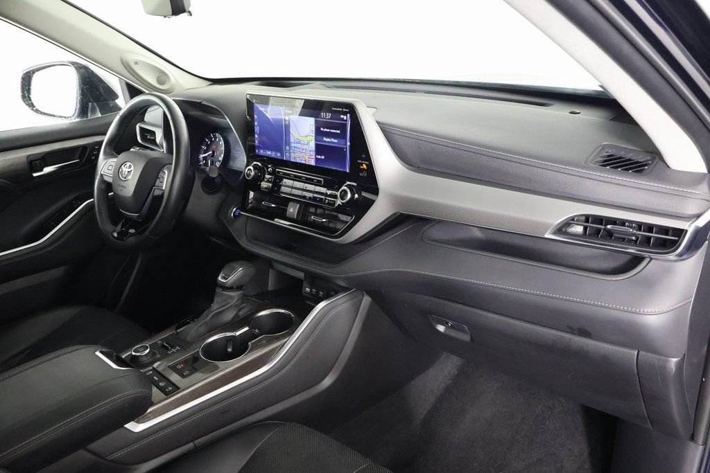Used 2021 Toyota Highlander Platinum AWD/4WD image 9