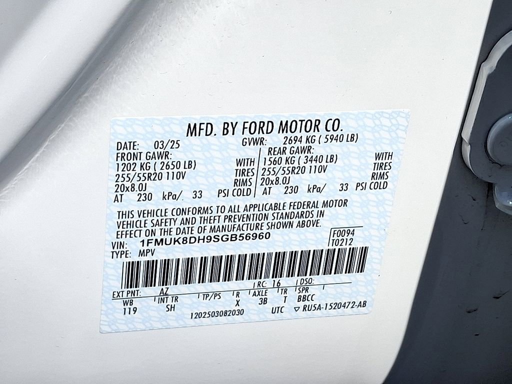 Used 2025 Ford Explorer Active w/ Active Comfort Package AWD/4WD image 26